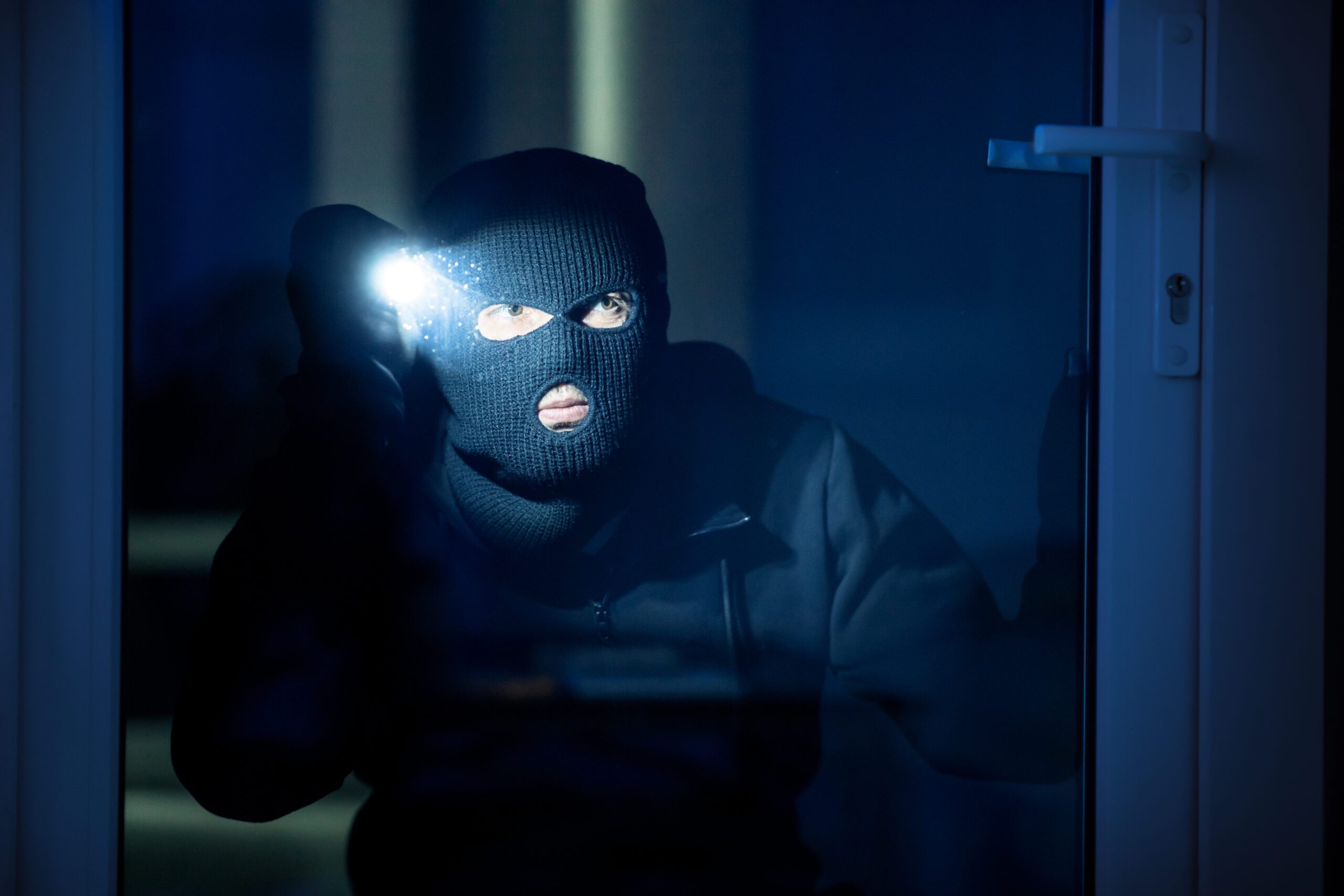 Security Breach - Safe Picking Concept